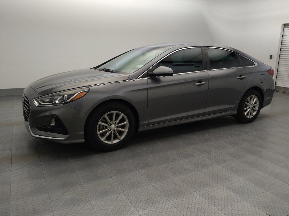 Used 2019 Hyundai Sonata SE FWD image 2