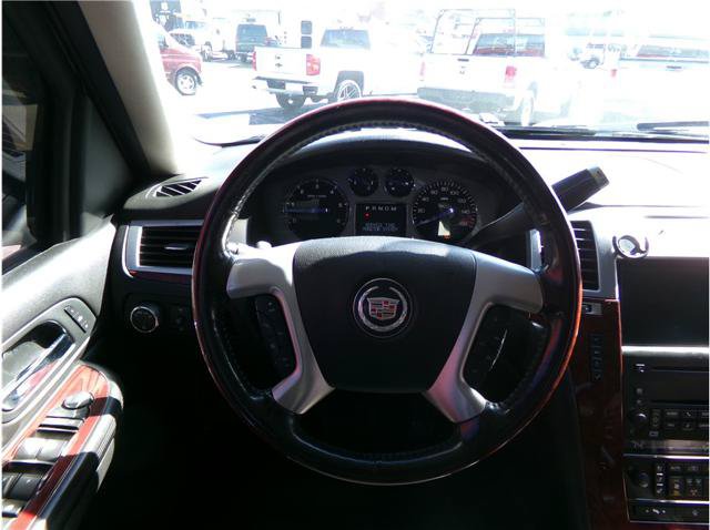 Used 2007 Cadillac Escalade AWD w/ Information Package image 9