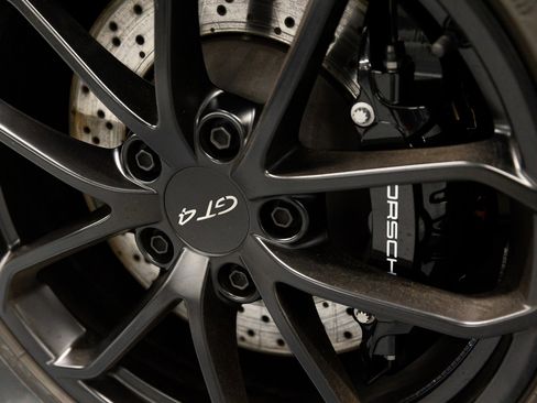 Used 2023 Porsche 718 Cayman GT4 w/ Chrono Package image 17