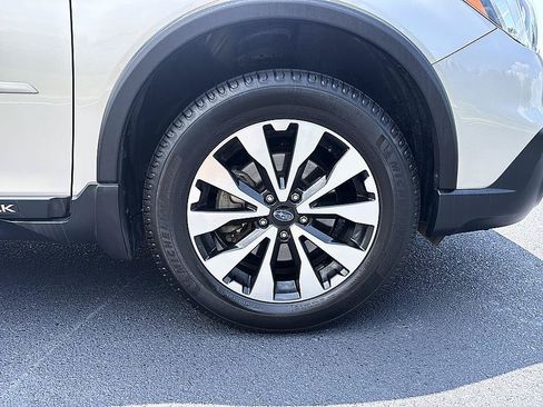 Used 2017 Subaru Outback 3.6R Limited AWD/4WD image 8