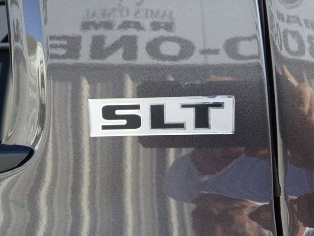 Used 2022 RAM 5500 SLT w/ Quick Order Package 2YG SLT AWD/4WD image 12