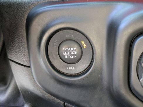 Used 2021 Jeep Wrangler Rubicon AWD/4WD image 21