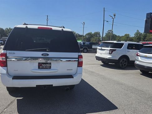 Used 2016 Ford Expedition EL XLT w/ Equipment Group 202A AWD/4WD image 5