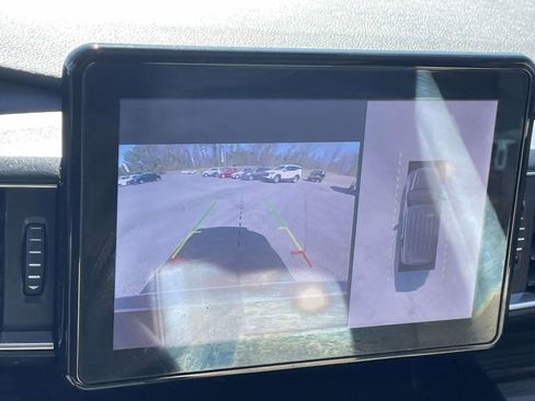 Used 2020 Ford Explorer Limited image 22