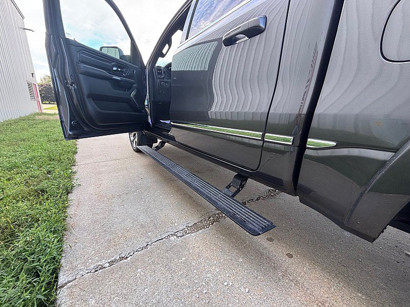 Used 2024 RAM 1500 Limited AWD/4WD image 10