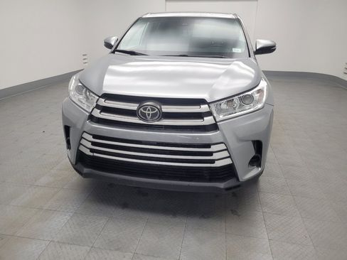Used 2019 Toyota Highlander LE image 15