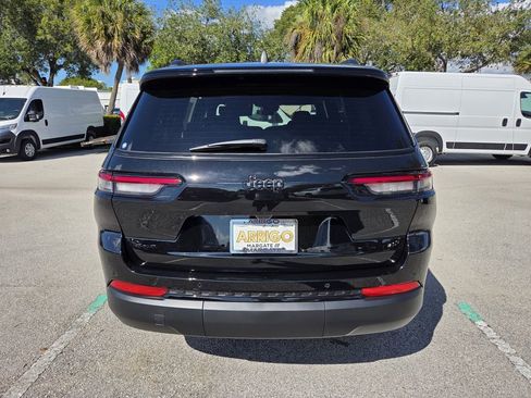 New 2025 Jeep Grand Cherokee L Limited w/ Trailer Tow Package AWD/4WD image 6