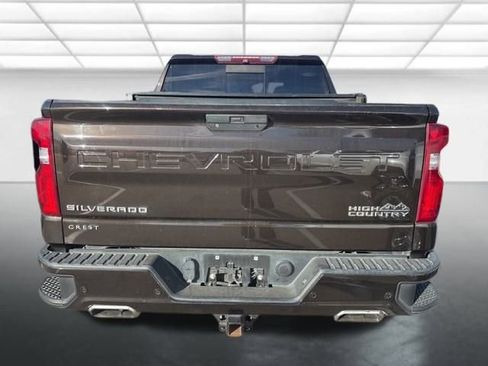 Used 2019 Chevrolet Silverado 1500 High Country w/ Technology Package image 5