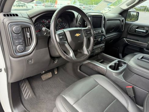 Used 2021 Chevrolet Silverado 1500 LTZ AWD/4WD image 4