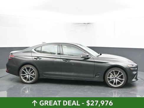 Used 2024 Genesis G70 2.5T image 12