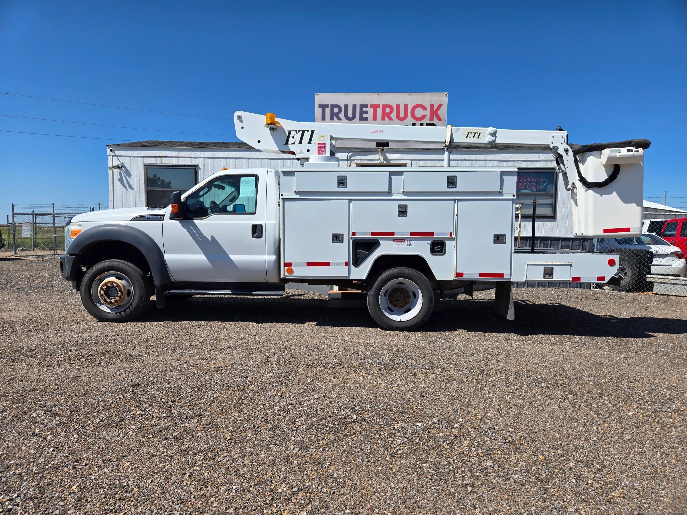 Used 2013 Ford F550 4x4 Regular Cab Super Duty w/ PWR Equipment Group image 2