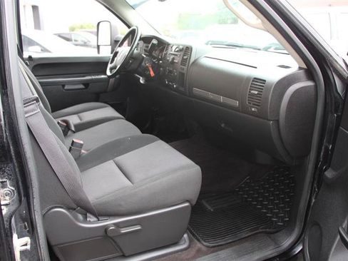 Used 2014 Chevrolet Silverado 3500 LT w/ Interior Plus Package AWD/4WD image 18