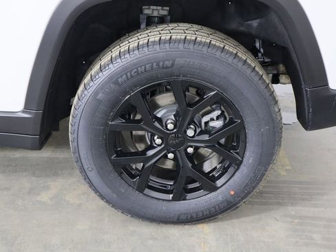 New 2026 Jeep Grand Cherokee Laredo image 46