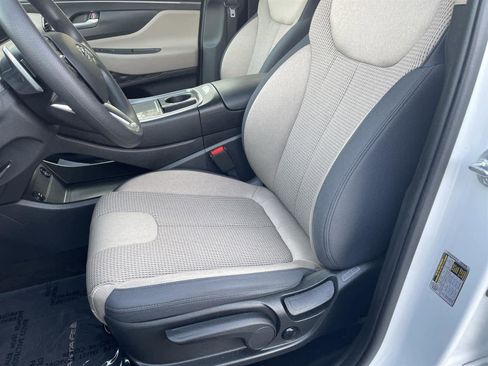 Used 2023 Hyundai Santa Fe SE image 12