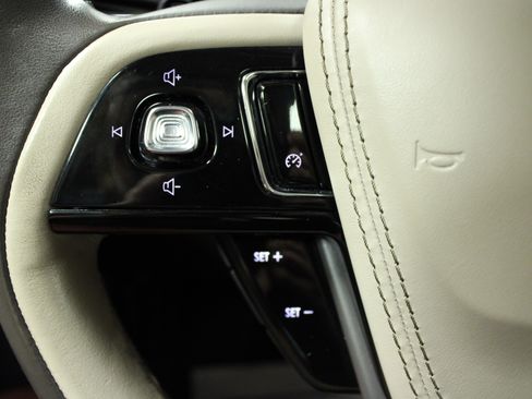 Used 2022 Lincoln Aviator Reserve w/ Elements Package Plus image 21