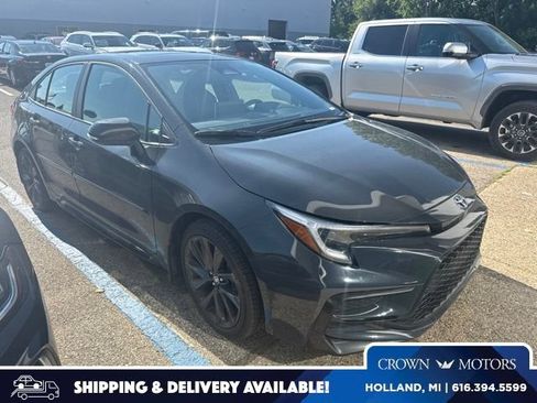 Used 2025 Toyota Corolla SE w/ SE Premium Package FWD image 1