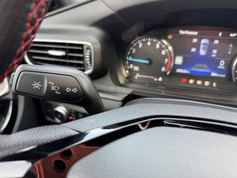 Used 2022 Ford Explorer ST-Line w/ Class IV Trailer Tow Package image 23