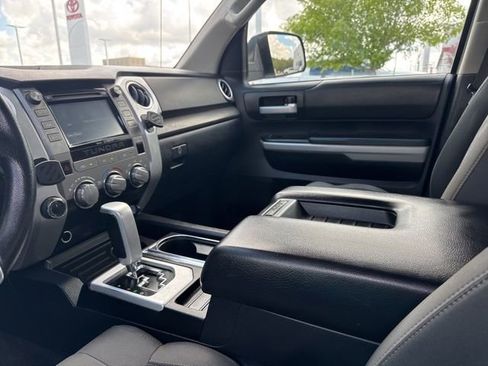 Used 2018 Toyota Tundra SR5 w/ SR5 Upgrade Package AWD/4WD image 58
