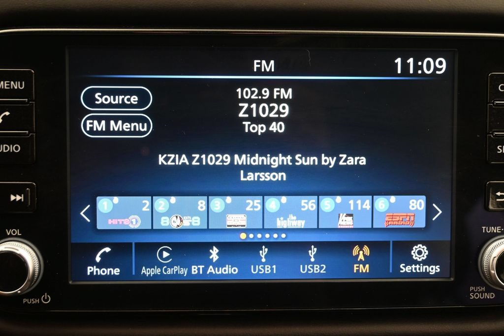 Used 2023 Nissan Kicks SR w/ SR Premium Package FWD image 19