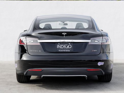 Used 2013 Tesla Model S Performance image 6