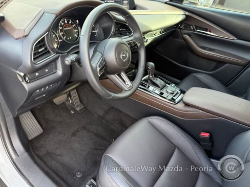 Used 2025 MAZDA CX-30 AWD 2.5 S w/ Premium Package image 21