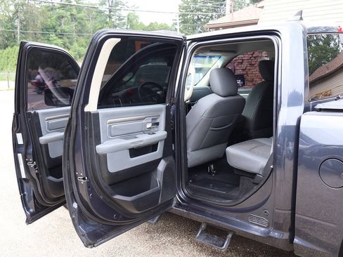 Used 2015 RAM 1500 Big Horn AWD/4WD image 17