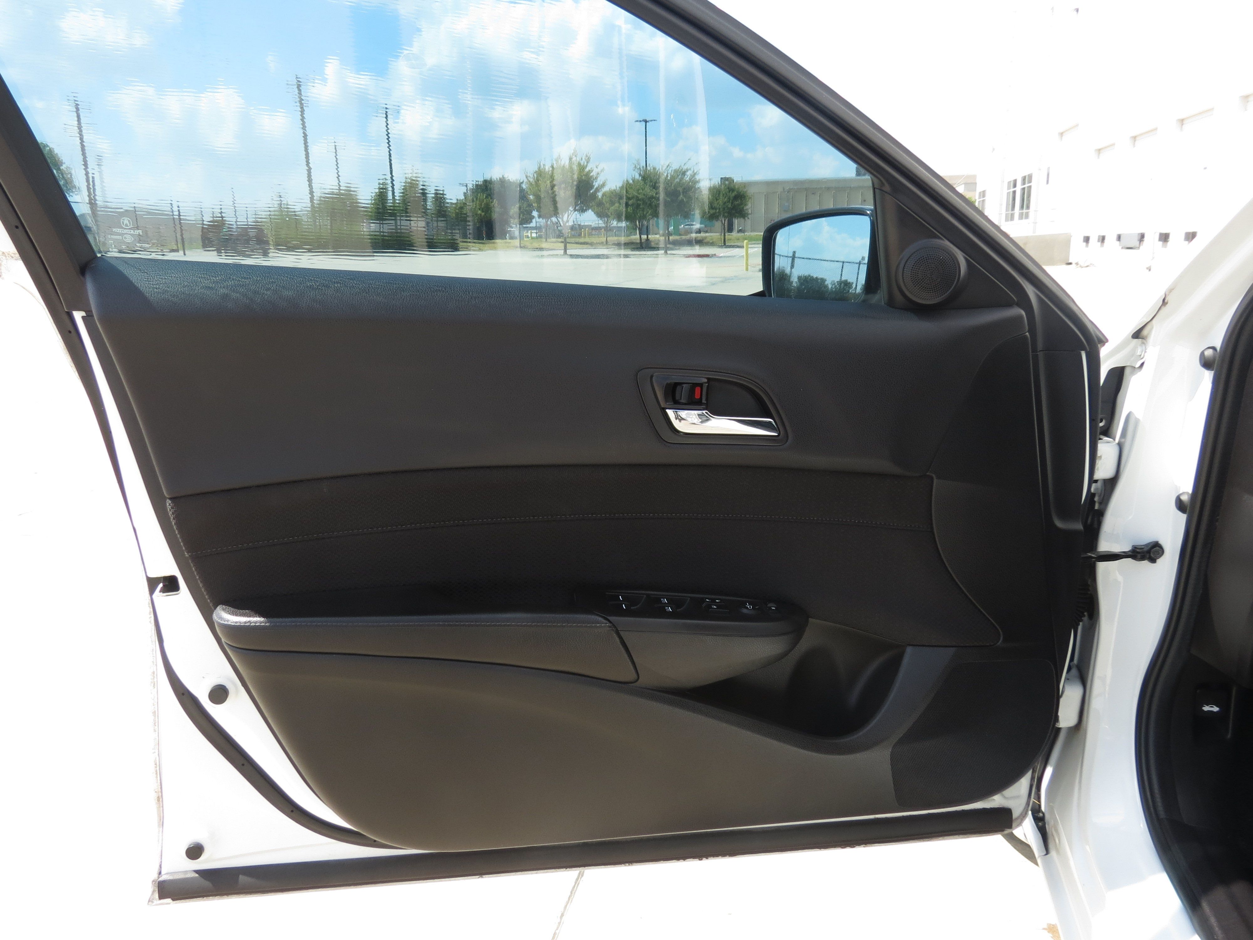 Used 2013 Acura ILX FWD image 25