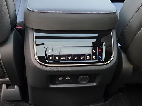 New 2026 INFINITI QX80 4WD w/ Sport Exterior Package image 17