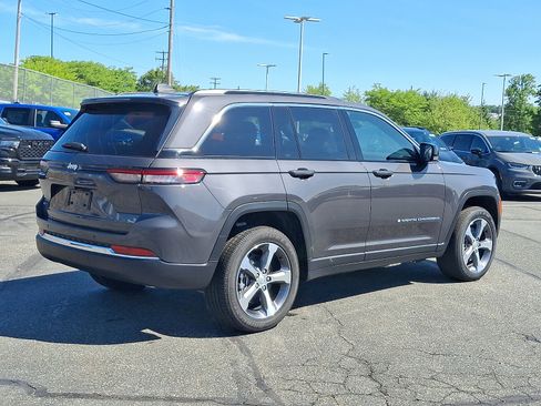 Used 2024 Jeep Grand Cherokee Limited 4xe image 6