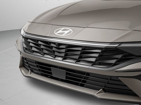 Used 2024 Hyundai Elantra Limited FWD image 53