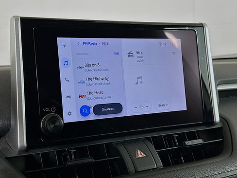 Used 2024 Toyota RAV4 XLE image 21