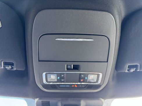 Used 2023 Ford F150 Lariat w/ Equipment Group 502A High image 38