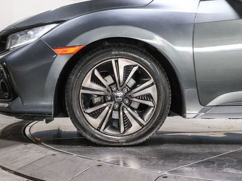 Used 2018 Honda Civic EX-L image 9