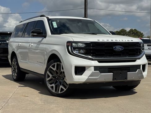 New 2026 Ford Expedition Max Platinum w/ Platinum Ultimate Package image 2