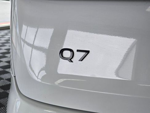 Used 2025 Audi Q7 3.0T Premium Plus AWD/4WD image 13