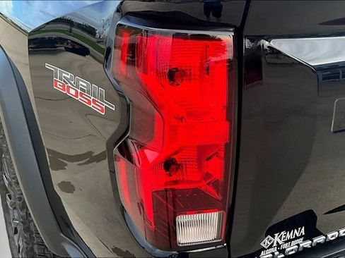 Used 2026 Chevrolet Colorado Trail Boss AWD/4WD image 23