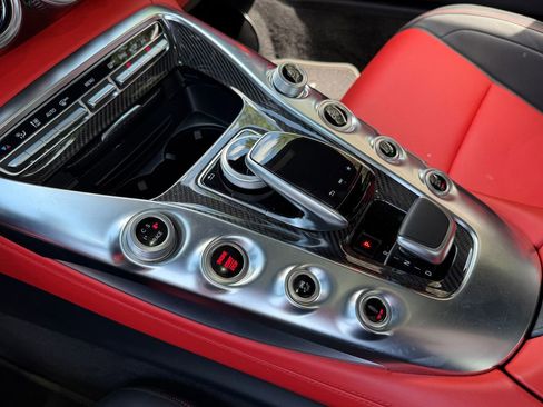 Used 2018 Mercedes-Benz AMG GT S image 27
