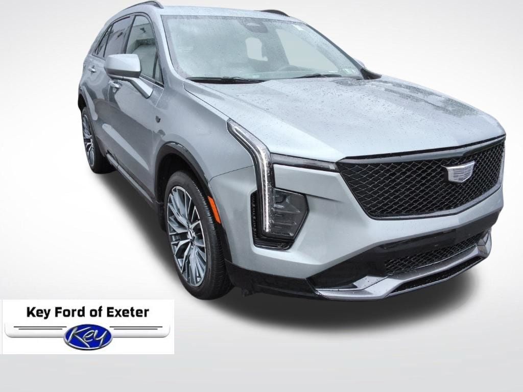 Used 2024 Cadillac XT4 Sport AWD/4WD image 2