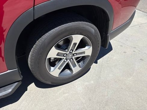 Certified 2025 Honda Pilot EX-L image 32