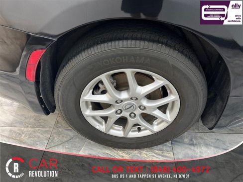 Used 2023 Chrysler Pacifica Touring-L FWD image 50
