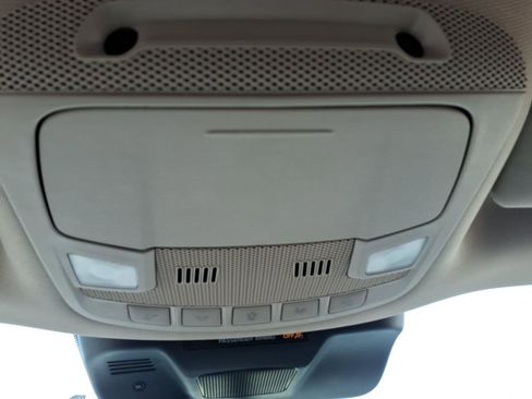 Used 2024 Ford Expedition XLT image 36