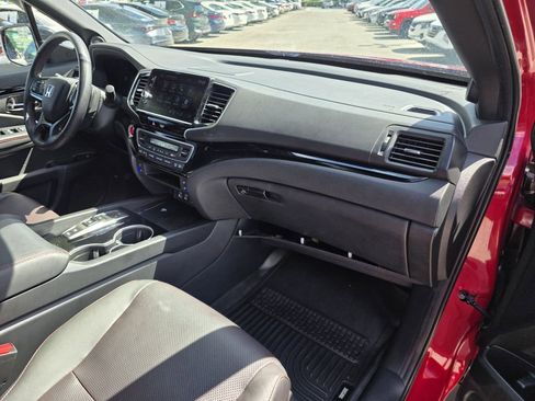 Used 2024 Honda Ridgeline Black Edition image 10