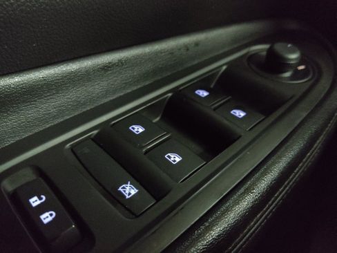 Used 2019 Buick Encore Preferred FWD image 27