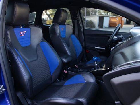 Used 2013 Ford Focus ST image 24