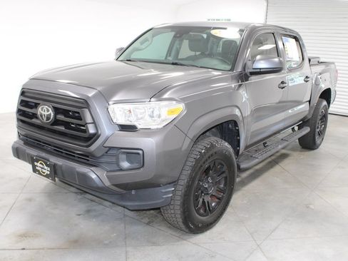 Used 2020 Toyota Tacoma SR w/ SR Convenience Package RWD image 5