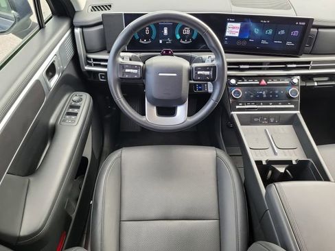 Used 2025 Hyundai Santa Fe SEL FWD image 19