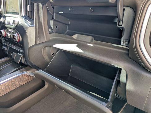 Used 2021 GMC Sierra 2500 Denali w/ Denali Ultimate Package AWD/4WD image 33