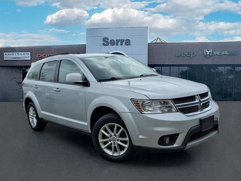 Used 2014 Dodge Journey SXT w/ Quick Order Package 22C FWD image 1