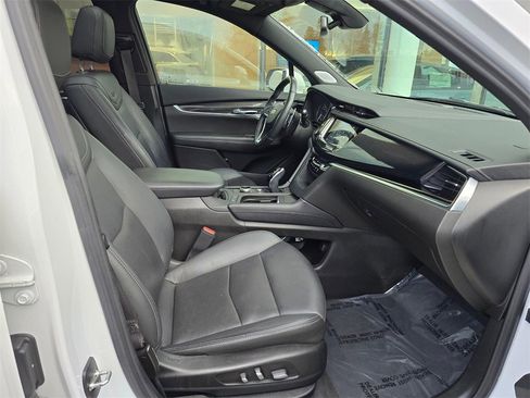 Certified 2023 Cadillac XT6 Sport image 11