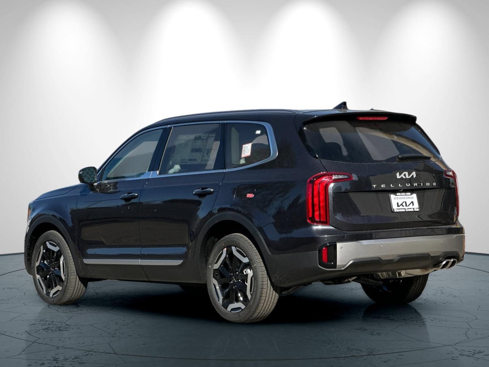 New 2025 Kia Telluride S FWD image 6